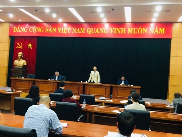 Bộ trưởng Trần Tuấn Anh, hiện nay vẫn chưa có hạn chế nào của cơ quan chức năng EU hay Hoa Kỳ về việc dừng nhập hàng dệt may từ Việt Nam. 