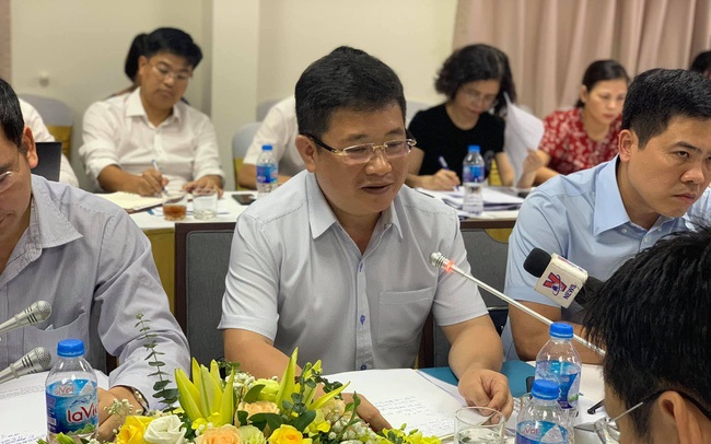 Tổ tư vấn của Thủ tướng chiều nay đã họp bàn các giải pháp để tăng tốc độ tháo gỡ khó khăn cho Vietnam Airlines.