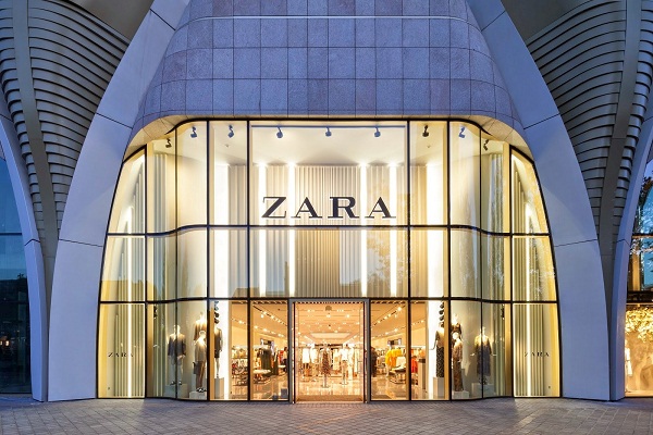 Zara luôn chú trọng đầu tư vào các điểm bán hàng của mình. 