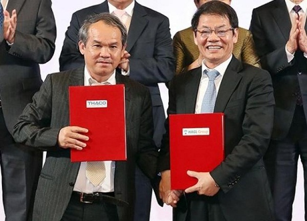 Ông Trần Bá Dương - Chủ tịch CTCP Ô tô Trường Hải (Thaco) và Phó Tổng Giám đốc Trần Bảo Sơn đã nộp đơn ứng cử vào HĐQT HNG nhiệm kỳ 2020-2025.