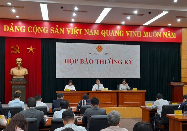 buổi họp báo thường kỳ của Bộ Công Thương, chiều ngày 12/3. Ảnh: Nguyễn Việt