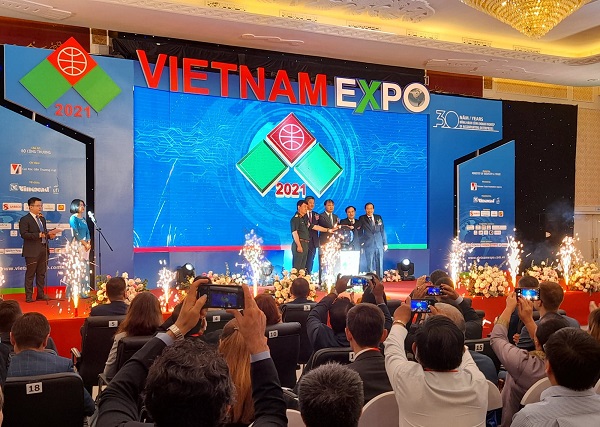 khai mạc Hội chợ Thương mại quốc tế Việt Nam lần thứ 30 (VIETNAM EXPO 2021). 