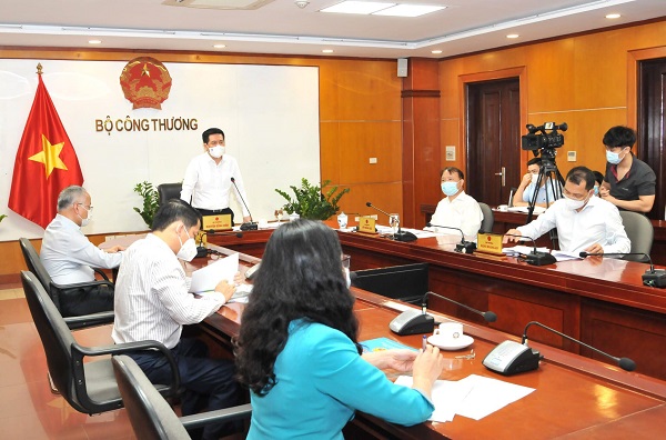 Bộ trưởng Bộ Công Thương Nguyễn Hồng Diên nhấn mạnh tại buổi làm việc trực tuyến với Lãnh đạo tỉnh Bắc Ninh.