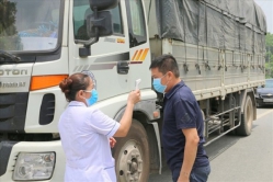 Bộ Công Thương đề nghị ưu tiên tiêm vaccine cho lao động vận tải và logistics
