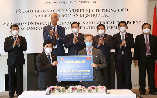 Chính phủ Bỉ tài trợ tặng 100.000 liều vaccine cho Việt Nam.