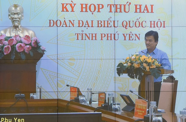 ĐBQH Dương Bình Phú (Phú Yên) phát biểu tại điểm cầu tỉnh Phú Yên.