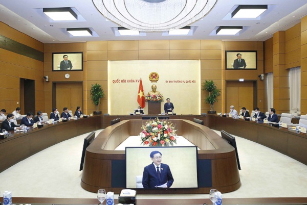 Chủ tịch Quốc hội Vương Đình Huệ đã chủ trì cuộc làm việc với lãnh đạo tỉnh Ninh Thuận.