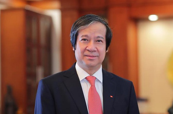 Bộ trưởng Bộ Giáo dục và Đào tạo Nguyễn Kim Sơn.