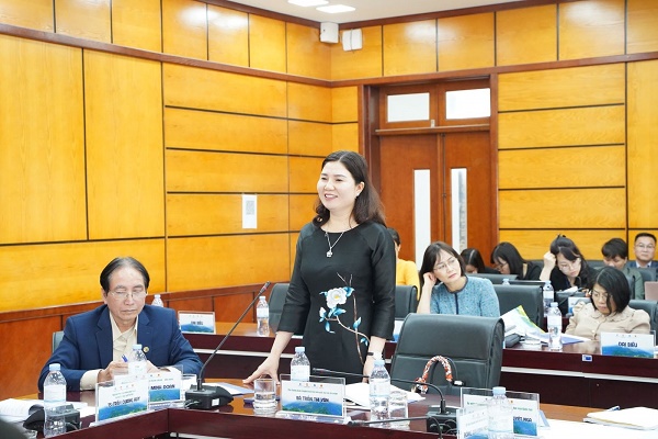 Bà Trần Thị Vân, Phó trưởng đoàn chuyên trách ĐBQH tỉnh Bắc Ninh.