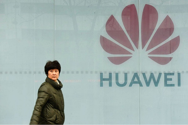 Giấy phép tạm thời mà Bộ Thương mại Mỹ vừa ký cho phép Huawei tiếp tục sử dụng phần mềm, thiết bị của Mỹ cho đến ngày 19/8.