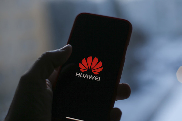 Huawei đang là nhà nhập khẩu lớn các linh kiện điện tử của doanh nghiệp Mỹ.