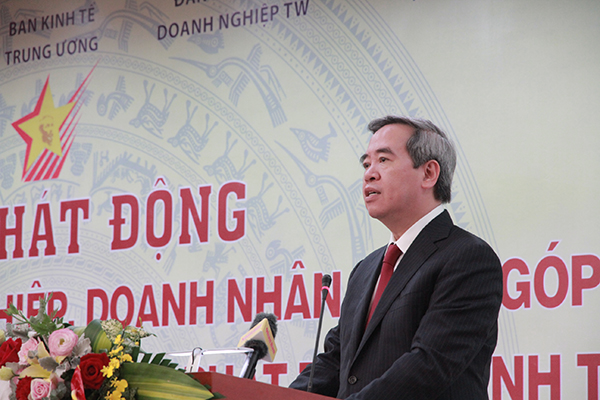 ông Nguyễn Văn Bình, Ủy viên Bộ Chính trị, Bí thư TƯ Đảng, Trưởng Ban Kinh tế TƯ, Trưởng Ban Chỉ đạo Cuộc vận động phát biểu tại cuộc vận động.
