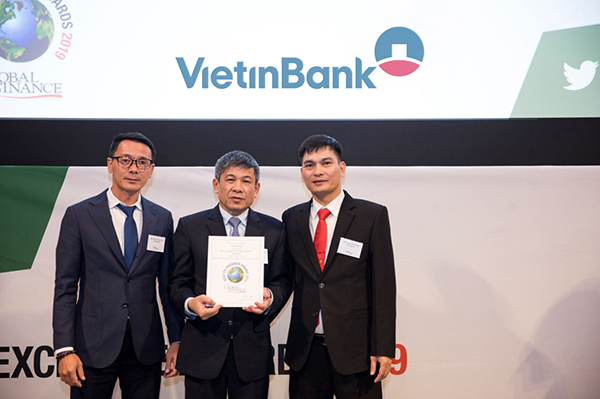 1.	VietinBank vinh dự nhận giải “Đơn vị cung cấp dịch vụ ngoại hối tốt nhất Việt Nam” năm 2019