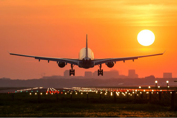 Cổ phiếu hàng không đang bước giai đoạn khó khăn trong ngắn hạn.