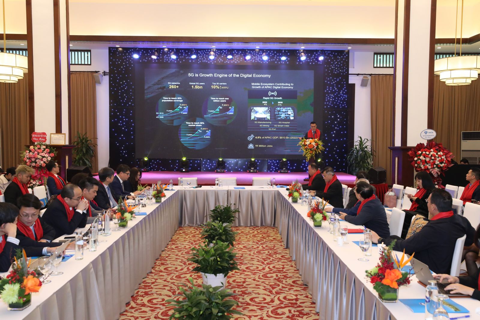 tọa đàm “Thương mại hóa 5G, xây dựng hạ tầng số cho Việt Nam” do câu lạc bộ Nhà báo Công nghệ thông tin Việt nam tổ chức