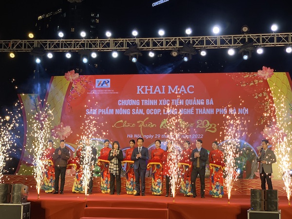 “Chương trình xúc tiến, quảng bá sản phẩm nông sản, OCOP, làng nghề Chào Xuân Quý Mão 2023” từ ngày 28 – 31/12/2022 tại Công viên Cầu Giấy, Hà Nội).