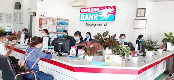 Kienlongbank giảm 3%/năm lãi suất cho vay trong hạn so với mức lãi suất đang áp dụng theo thỏa thuận của hợp đồng tín dụng đã ký kết.