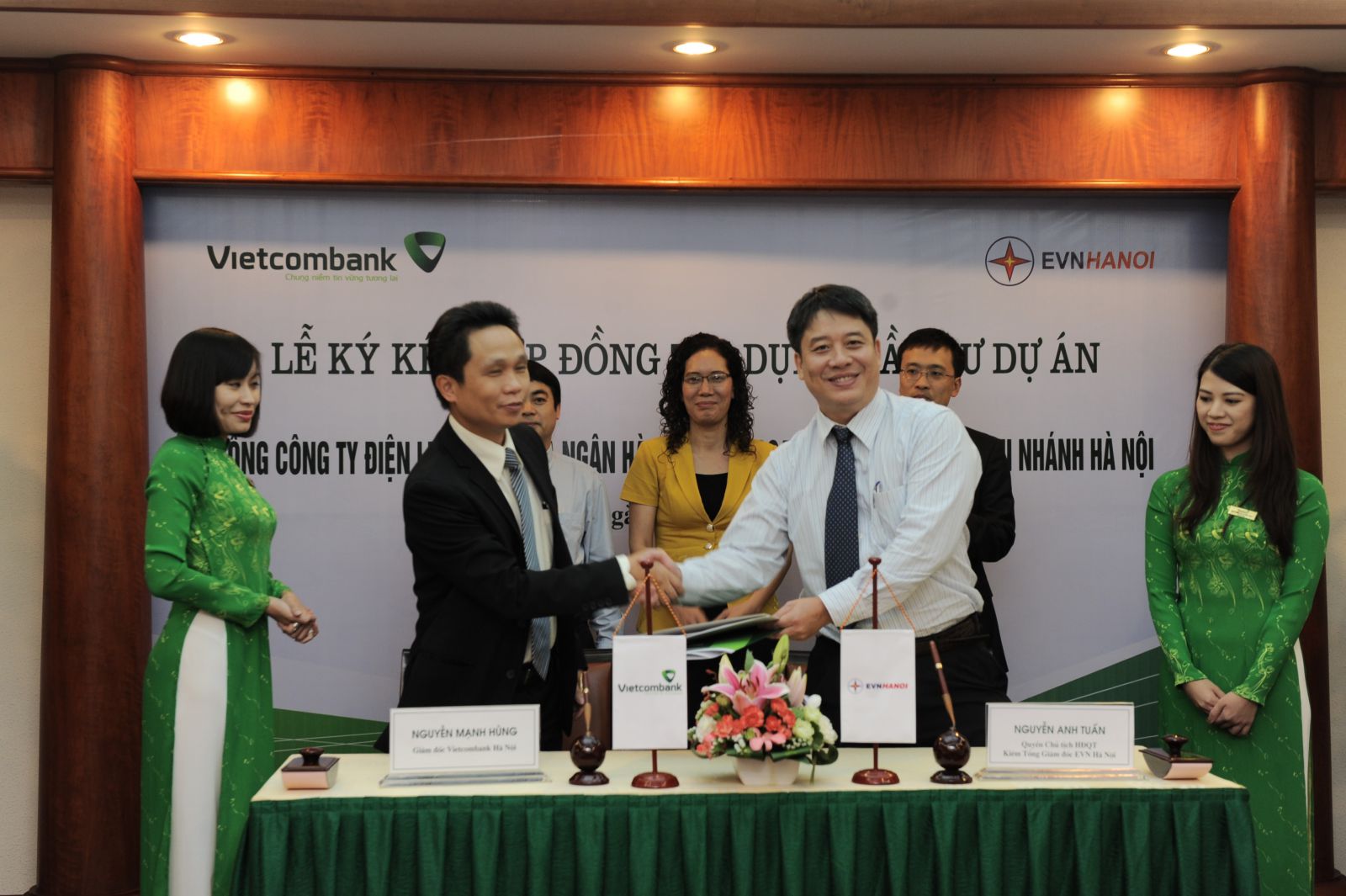 Lễ ký hợp đồng tài trợ Dự án giữa Tổng công ty Điện lực Hà Nội-Ngân hàng TMCP Ngoại thương Việt Nam