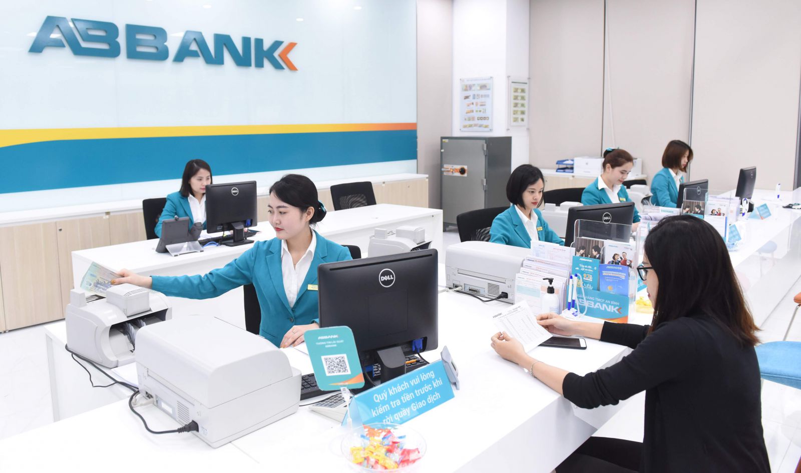 ABBANK xác định kế hoạch kinh doanh trong 5 năm tới (2021-2025) như: nằm trong Top 8 ngân hàng tư nhân có ROE tốt nhất
