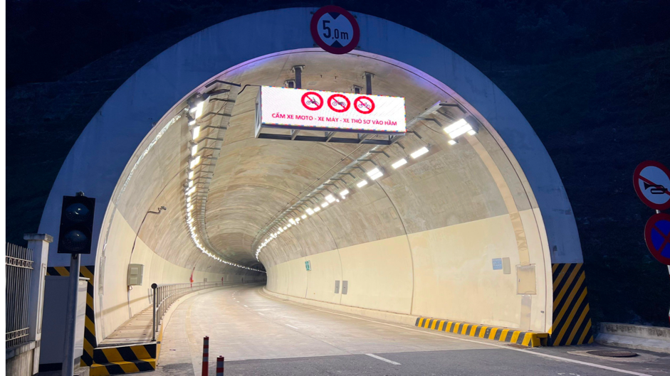 Dự án đường hầm Mũi Trâu áp dụng giải pháp chiếu sáng cùng thiết bị chiếu sáng của Điện Quang