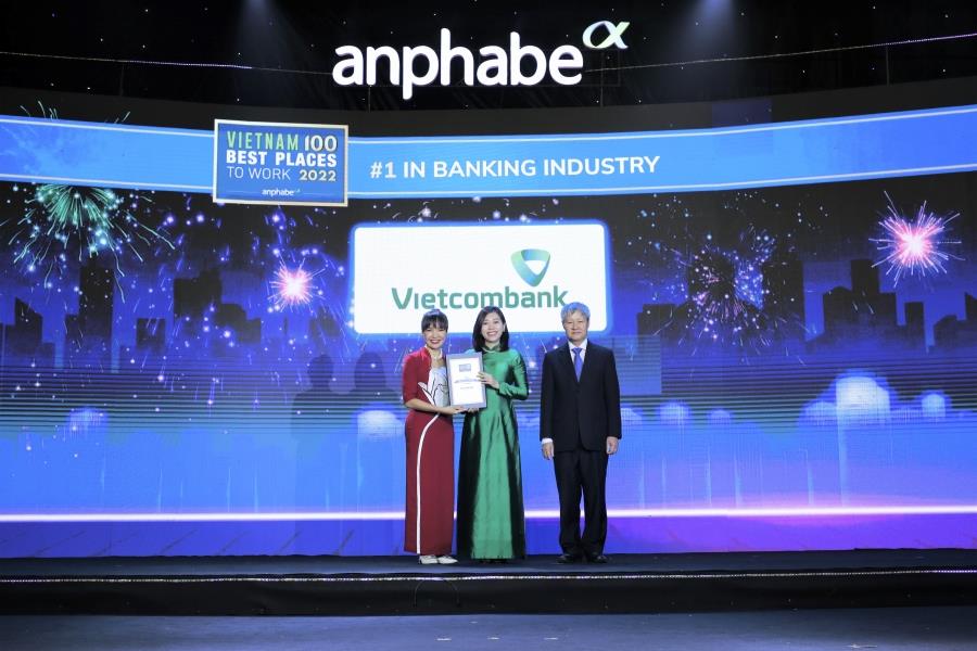 Vietcombank duy trì vị thế dẫn đầu trong 7 năm liên tiếp là ngân hàng có môi trường làm việc tốt nhất tại Việt Nam.