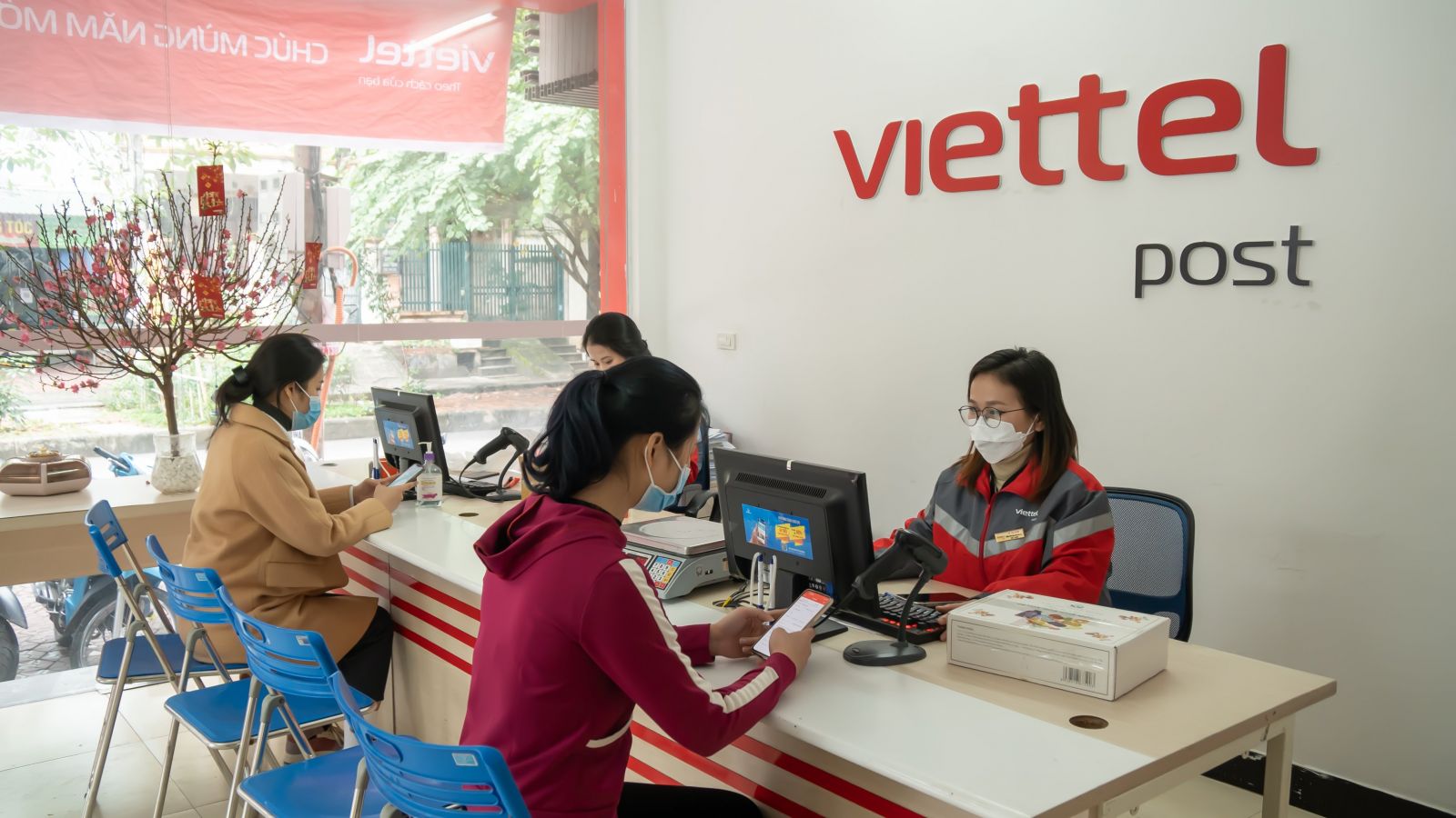 Số lượng khách hàng mới sử dụng dịch vụ của Viettel Post trong 6 tháng cuối năm cũng đã tăng 50% so với tháng 05/2022