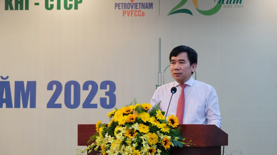 Ông Lê Xuân Huyên phát biểu tại phiên họp