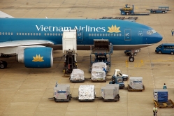 Viettel Post cùng Vietnam Airlines giảm 30% chi phí logistics cho doanh nghiệp