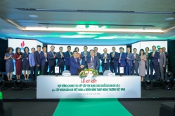 Petrovietnam và Vietcombank ký hợp đồng khung thu xếp cấp tín dụng cho chuỗi dự án khí điện Lô B
