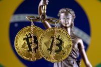 Bitcoin vượt mốc 50.000 USD và ngày càng được chấp nhận rộng rãi