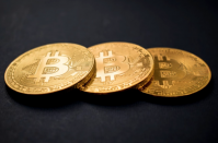 Bitcoin giảm sâu, rủi ro còn tiếp diễn?