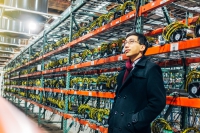 Thợ đào Bitcoin mắc kẹt cùng hàng triệu máy đào coin ở Trung Quốc