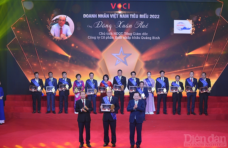 Ông Đặng Xuân Huề, Chủ tịch HĐQT công ty cổ phần xuất nhập khẩu Quảng Bình