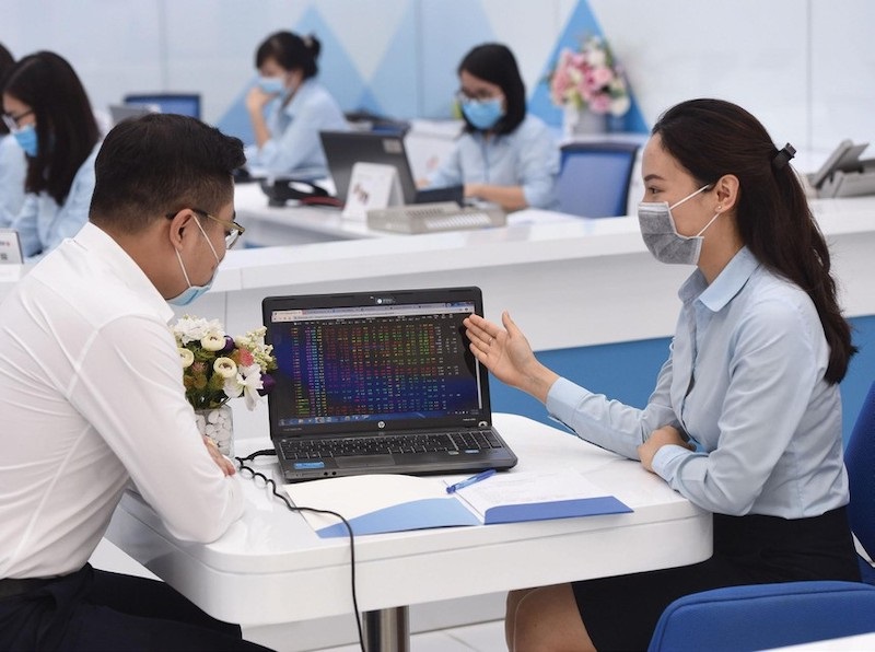 Đà giảm thảm khốc của TTCK Việt Nam có sự đóng góp phần lớn đến từ nhóm cổ phiếu bất động sản, với hàng loạt các rủi ro từ trái phiếu doanh nghiệp