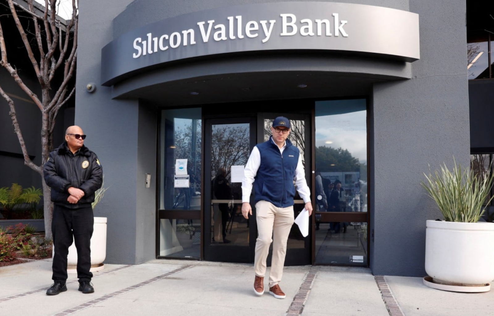 Hồi đầu năm nay, những vấn đề mà Ngân hàng Thung lũng Silicon (SVB) và Credit Suisse gặp phải đã ngầm nhấn mạnh về sự bất ổn của hệ thống tài chính toàn cầu
