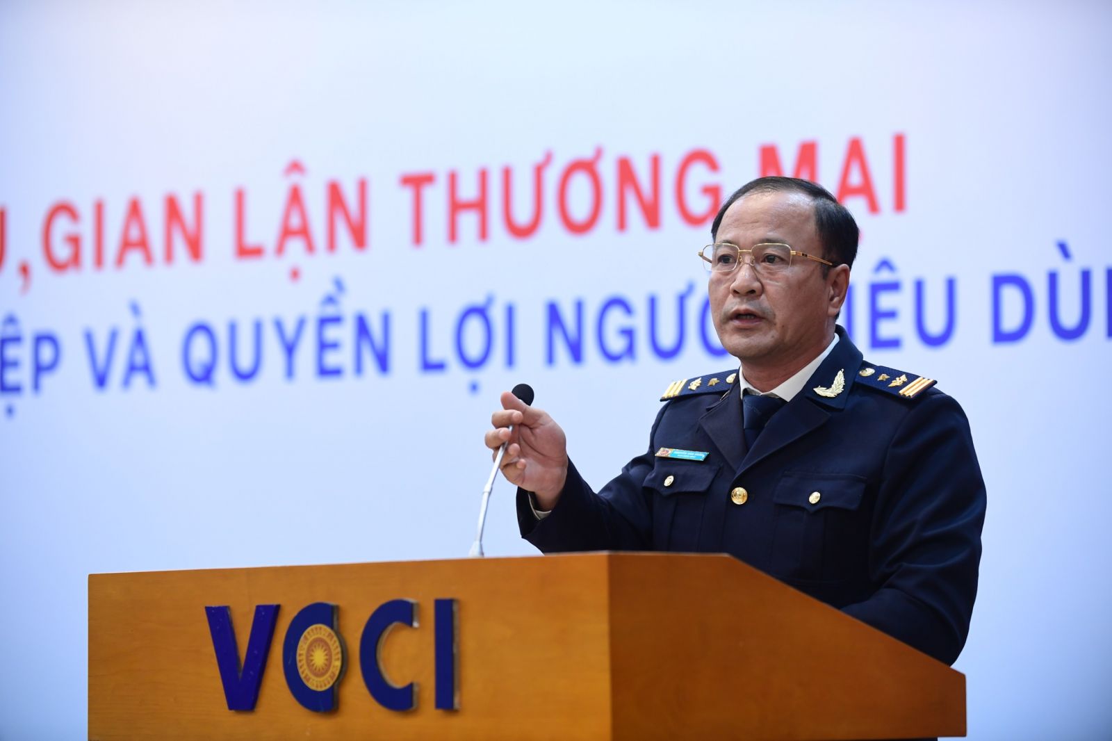 Ông Nguyễn Văn Hoàn, Phó Cục trưởng Cục Điều tra chống buôn lậu, Tổng cục Hải quan