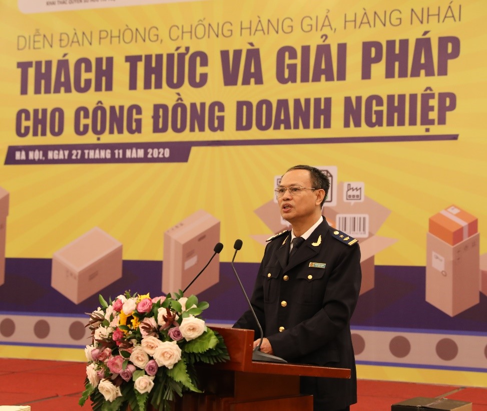 Ông Nguyễn Xuân Khương - Phó Đội trưởng Đội 4, Cục Điều tra Chống buôn lậu, Tổng Cục Hải quan, Bộ Tài Chính phát biểu tại Diễn đàn