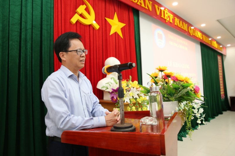 Đồng chí Nguyễn Văn Hội – Bí thư Đảng ủy, Chủ tịch Hội đồng Quản trị BSR yêu cầu các cán bộ BSR tham dự lớp học mạnh dạn trao đổi và liên hệ thực tiễn.