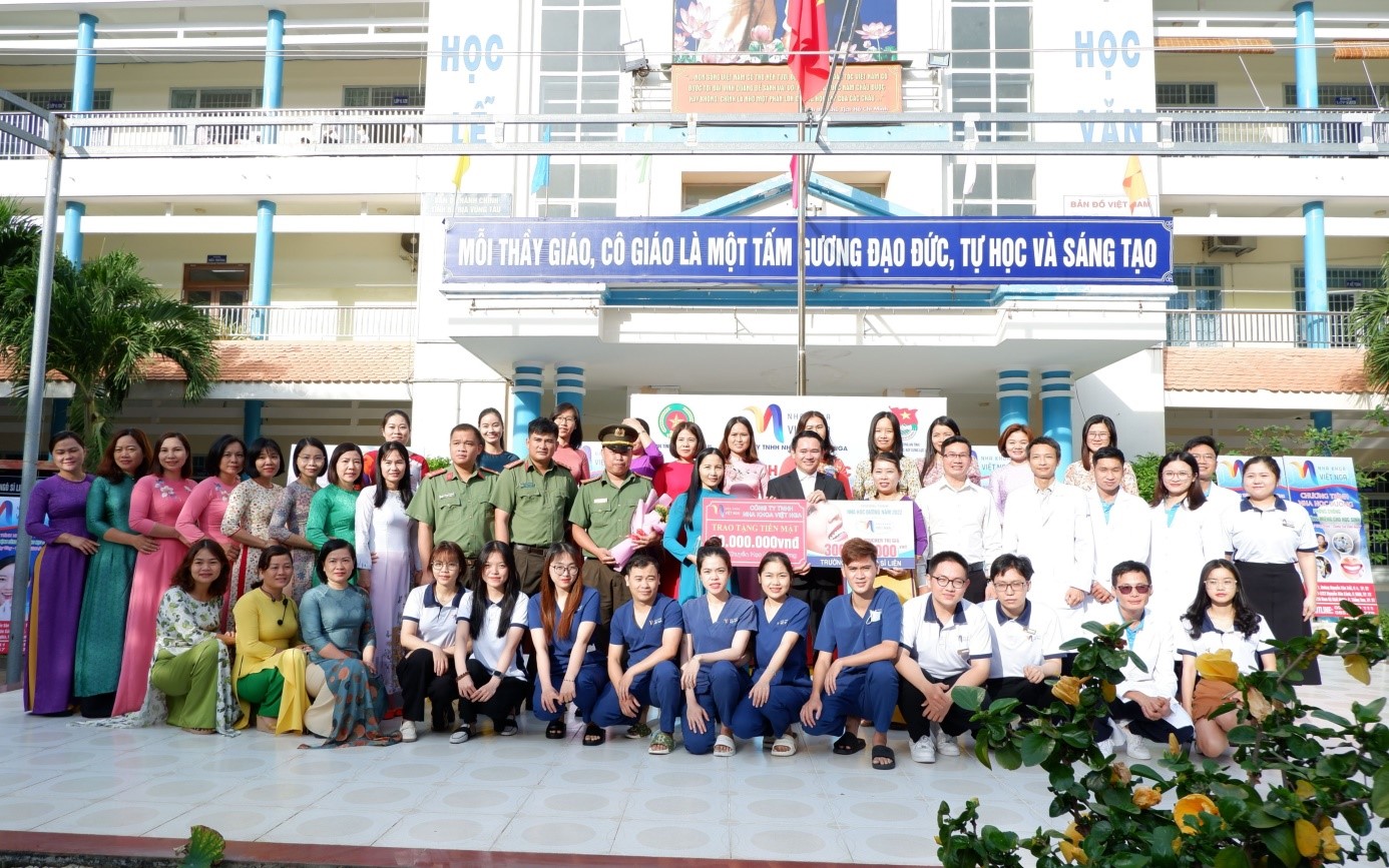 Chương trình với sự tham dự của Phòng Xây dựng phong trào bảo vệ an ninh Tổ quốc (PV05) và Chi đoàn Xây dựng lực lượng (Đoàn Thanh niên Công an tỉnh) cùng Công ty TNHH Nha khoa Việt Nga phối hợp tổ chức.