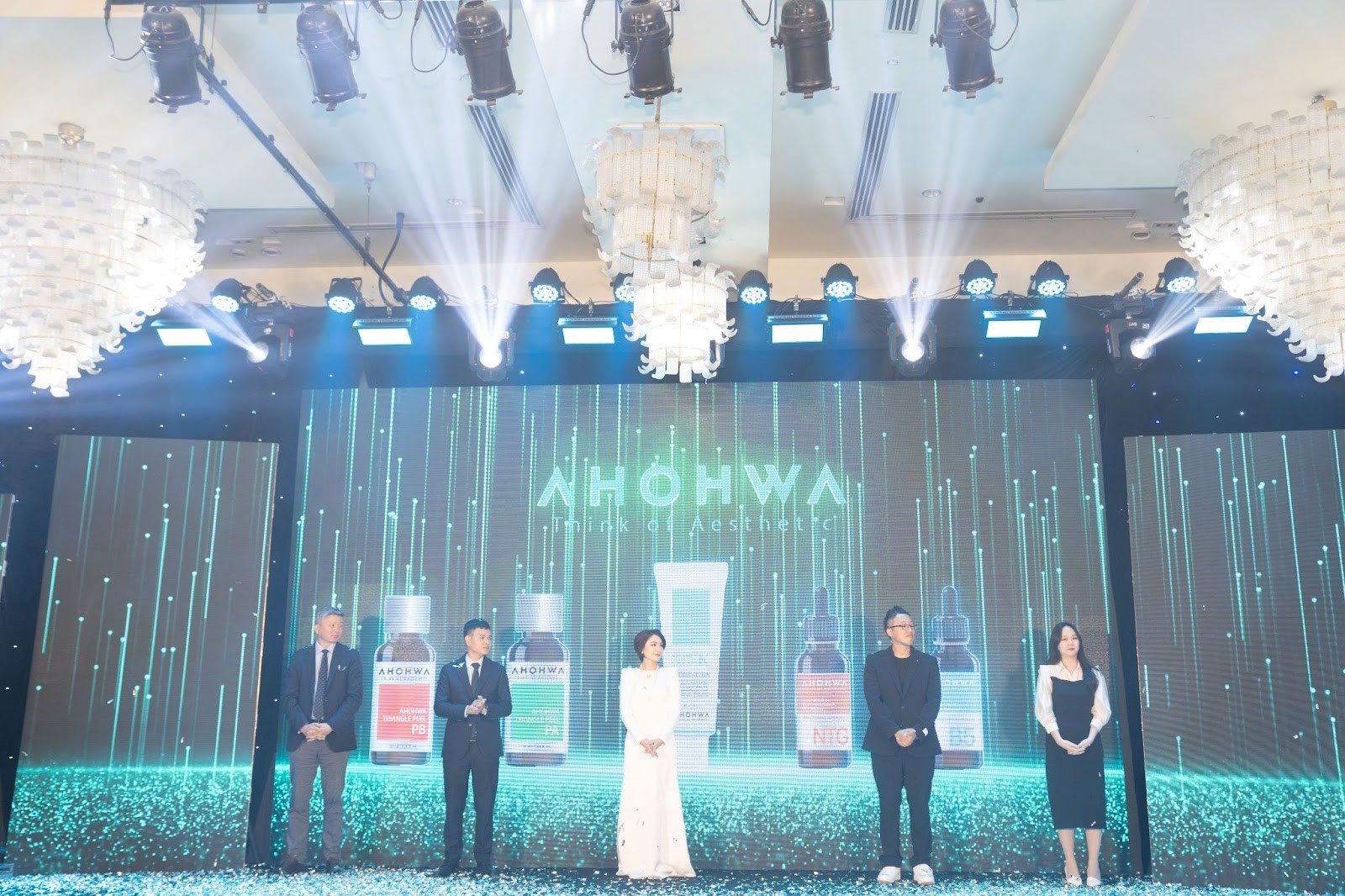 Năm sản phẩm nổi bật của Ahohwa được công bố trong buổi lễ.