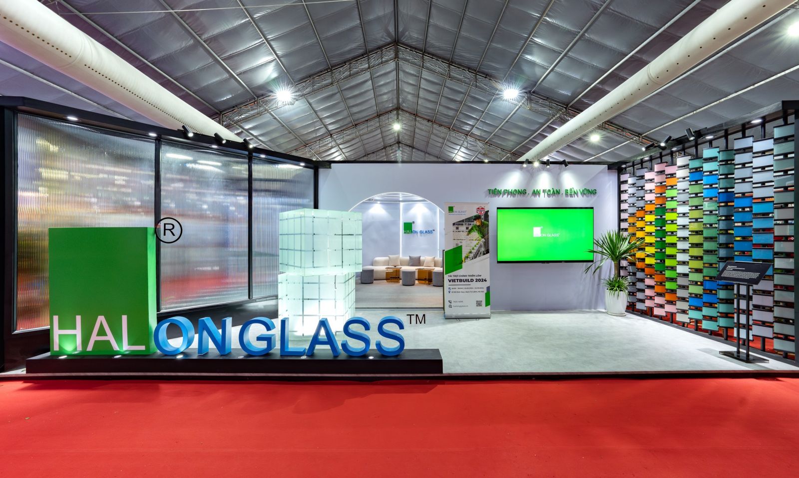 Gian hàng của Hải Long Glass tại Vietbuild Hà Nội 2024
