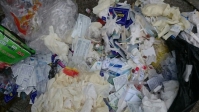 Ngành y tế cam kết giảm thiểu chất thải nhựa
