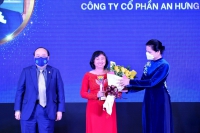 Doanh nhân tiêu biểu Huỳnh Thị Khiết: 3 lần liên tiếp được tặng Cúp Bông hồng vàng