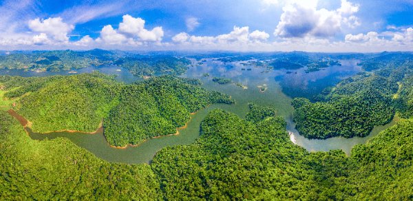 Hồ Cấm Sơn - “Hạ Long trên núi” của Huyện Lục Ngạn
