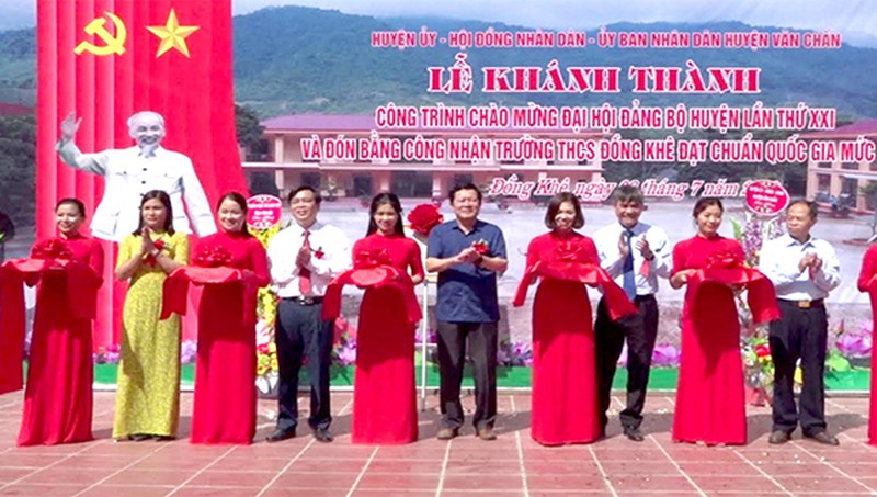 Lễ khánh thành công trình trường Đồng Khê, chào mừng Đại hội Đảng bộ huyện lần thứ XXI