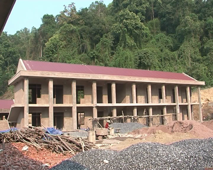 Chú thích ảnh: Công trình Trường Tiểu học Sín Thầu sắp hoàn thành