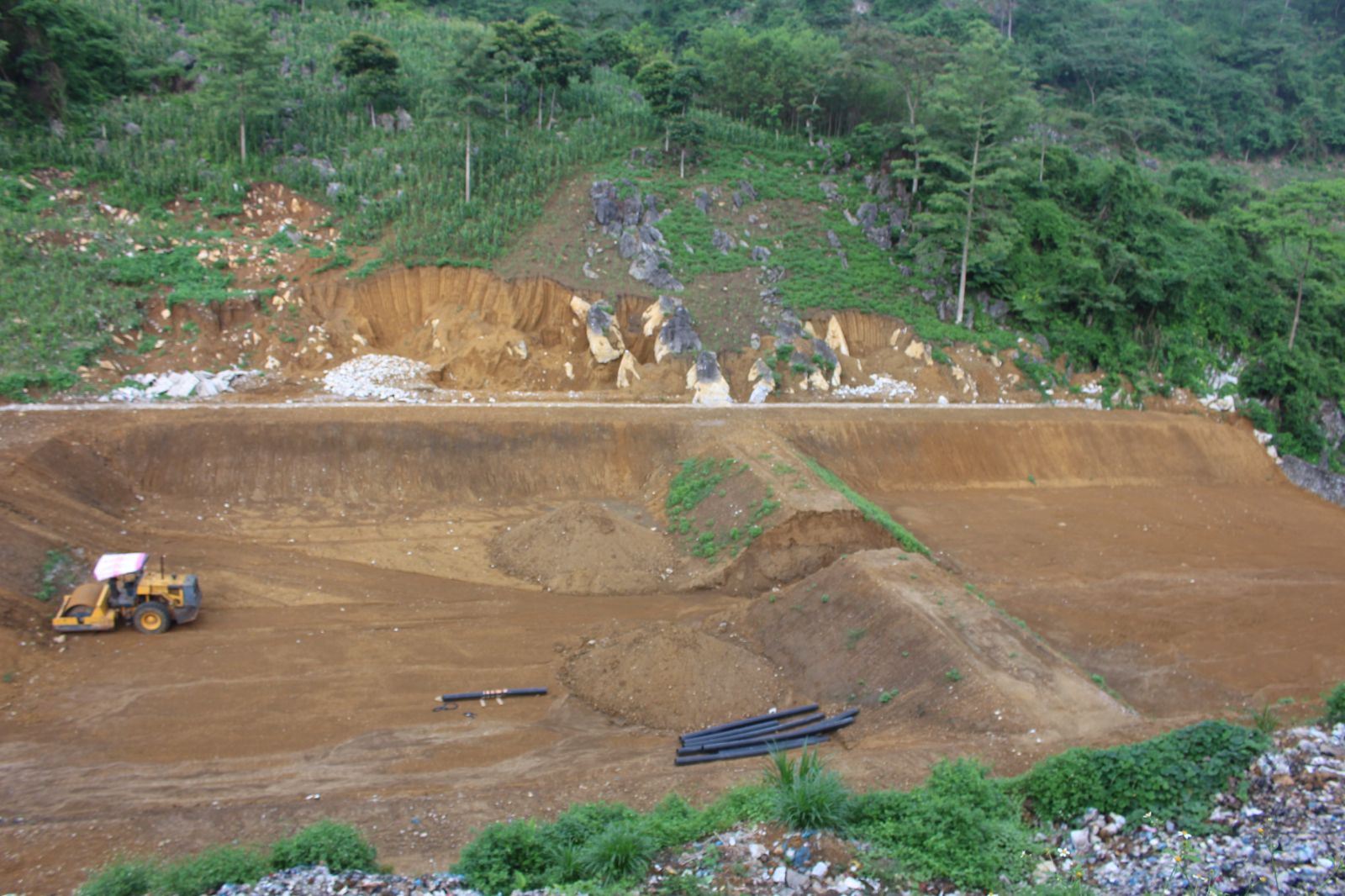 Cải tạo, nâng cấp bãi rác thị trấn Pác Miầu