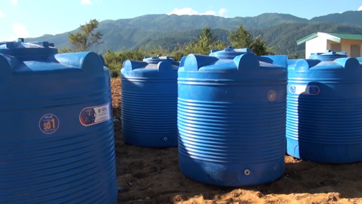 Bồn nước Tân Á Đại Thành phục vụ nhu cầu sử dụng nước sạch cho thầy trò nhà trường