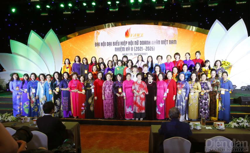 Ban Chấp hành Hiệp hội Nữ doanh nhân Việt Nam nhiệm kỳ 2021-2026
