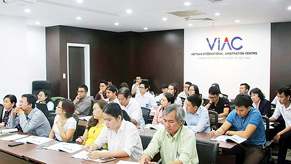 p/Một khóa học về trọng tài thương mại do VIAC tổ chức.